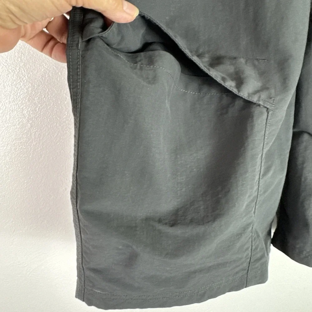 The North Face Men's‎ L Cargo Short 100% Nylon Gray 9
